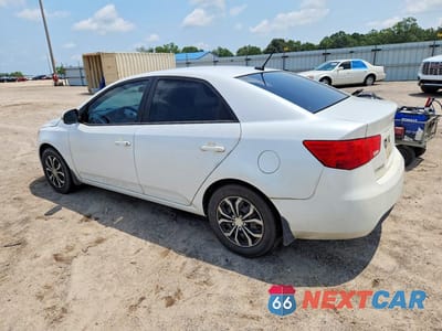 Drugie zdjęcie samochodu z przodu: 2012 KIA FORTE EX VIN:KNAFU4A20C5616520 - miniatura