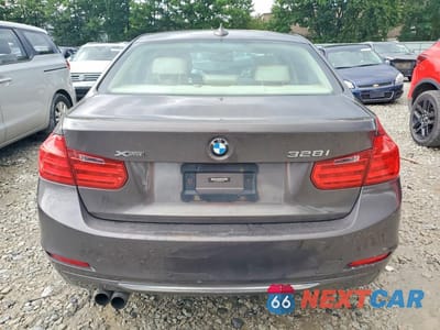Zdjęcie 6 z 12 samochodu: 2013 BMW 328 XI VIN:WBA3B3C54DF530326 - miniatura