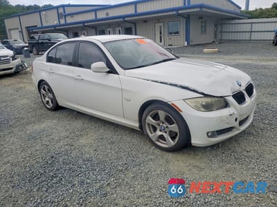 Czwarte zdjęcie samochodu z boku: 2010 BMW 328 I VIN:WBAPH7G53ANM48817 - miniatura