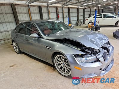 Czwarte zdjęcie samochodu z boku: 2011 BMW M3 VIN:WBSPM9C50BE203824 - miniatura