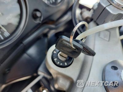 Zdjęcie 8 z 9 samochodu: 1997 HONDA CBR1100 XX VIN:JH2SC3506VM001588 - miniatura