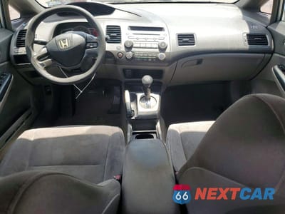 Zdjęcie 8 z 12 samochodu: 2008 HONDA CIVIC LX VIN:2HGFA16528H521746 - miniatura