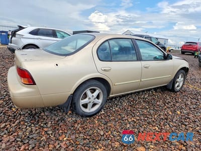 Trzecie zdjęcie samochodu z tyłu: 1998 NISSAN MAXIMA VIN:JN1CA21D2WM910423 - miniatura