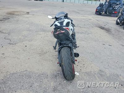 Czwarte zdjęcie samochodu z boku: 2025 KAWASAKI ZX636 K VIN:JKBZXJJ1XSA027029 - miniatura
