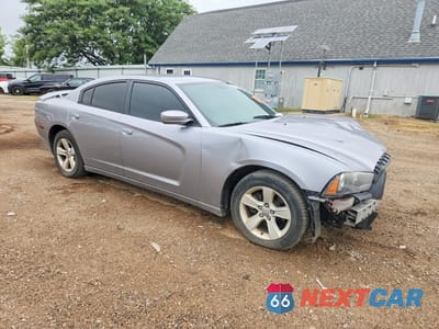 Czwarte zdjęcie samochodu z boku: 2014 DODGE CHARGER SXT VIN:2C3CDXHG2EH227662 - miniatura