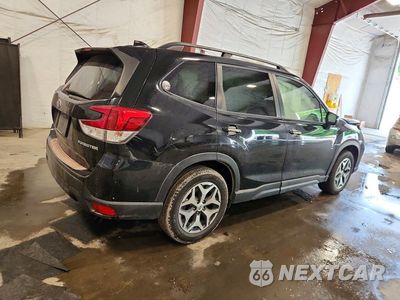 Trzecie zdjęcie samochodu z tyłu: 2020 SUBARU FORESTER PREMIUM VIN:JF2SKAJC5LH547483 - miniatura