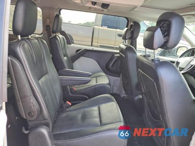 Zdjęcie 11 z 14 samochodu: 2016 CHRYSLER TOWN & COUNTRY TOURING L VIN:2C4RC1CG0GR200809 - miniatura