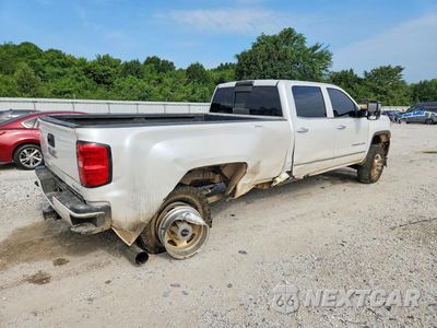 Trzecie zdjęcie samochodu z tyłu: 2019 GMC SIERRA K3500 DENALI VIN:1GT42WEY6KF149140 - miniatura
