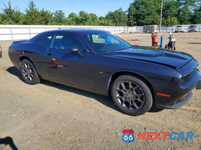 Czwarte zdjęcie samochodu z boku: 2018 DODGE CHALLENGER GT VIN:2C3CDZGG0JH323006 - miniatura