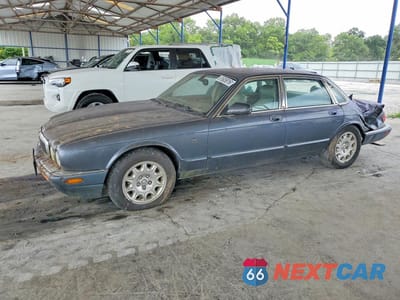 2000 JAGUAR XJ8 SAJDA14C1YLF13765 - główne zdjęcie licytacji z USA - miniatura