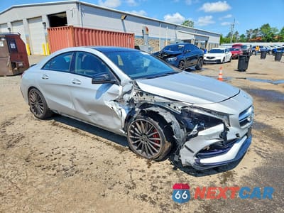 Czwarte zdjęcie samochodu z boku: 2017 MERCEDES-BENZ CLA 45 AMG VIN:WDDSJ5CB4HN430134 - miniatura