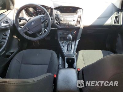Zdjęcie 8 z 12 samochodu: 2017 FORD FOCUS SE VIN:1FADP3F25HL291764 - miniatura