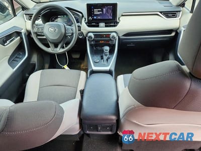 Zdjęcie 8 z 12 samochodu: 2025 TOYOTA RAV4 HYBRID XLE VIN:2T3RWRFV0SW261074 - miniatura