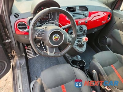 Zdjęcie 8 z 12 samochodu: 2015 FIAT 500 ABARTH VIN:3C3CFFFH3FT721800 - miniatura