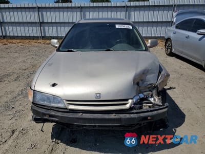 Piąte zdjęcie samochodu w środku: 1994 HONDA ACCORD EX VIN:JHMCD5655RC102423 - miniatura