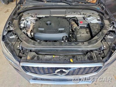 Zdjęcie 12 z 13 samochodu: 2019 VOLVO XC60 T6 R-DESIGN VIN:LYVA22RM5KB274414 - miniatura