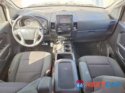 Zdjęcie 8 z 12 samochodu: 2015 NISSAN TITAN SV VIN:1N6AA0EC4FN504127 - miniatura