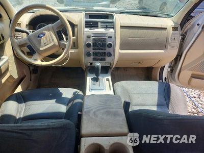Zdjęcie 8 z 13 samochodu: 2010 FORD ESCAPE XLT VIN:1FMCU9D72AKB94741 - miniatura