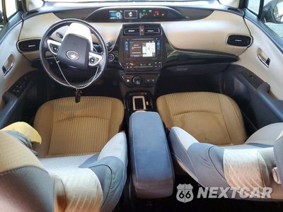 Zdjęcie 8 z 12 samochodu: 2016 TOYOTA PRIUS THREE VIN:JTDKARFU1G3525825 - miniatura