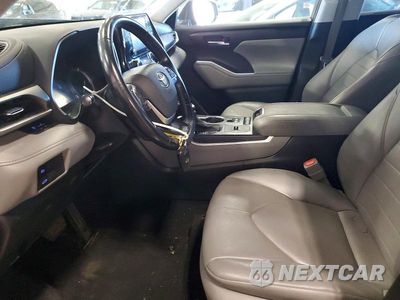 Zdjęcie 7 z 12 samochodu: 2022 TOYOTA HIGHLANDER XLE VIN:5TDGZRAH8NS093156 - miniatura