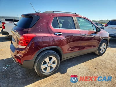 Trzecie zdjęcie samochodu z tyłu: 2017 CHEVROLET TRAX 1LT VIN:3GNCJLSB9HL143755 - miniatura
