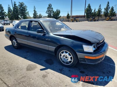 Czwarte zdjęcie samochodu z boku: 1990 LEXUS LS 400 VIN:JT8UF11E4L0035501 - miniatura