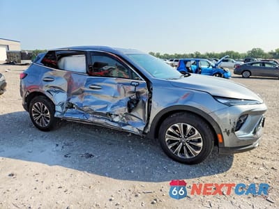 Czwarte zdjęcie samochodu z boku: 2025 BUICK ENVISION PREFERRED VIN:LRBFZKE44SD028515 - miniatura