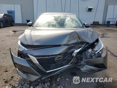 Piąte zdjęcie samochodu w środku: 2021 NISSAN SENTRA SV VIN:3N1AB8CV3MY291550 - miniatura