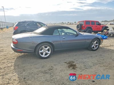 Trzecie zdjęcie samochodu z tyłu: 2000 JAGUAR XK8 VIN:SAJJA42C0YNA10921 - miniatura