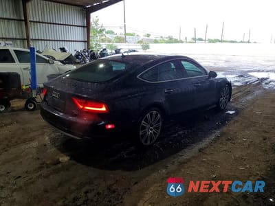 Trzecie zdjęcie samochodu z tyłu: 2014 AUDI A7 PRESTIGE VIN:WAU2GAFC7EN075054 - miniatura