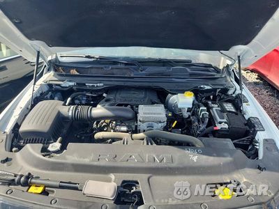 Zdjęcie 11 z 12 samochodu: 2024 RAM 1500 LARAMIE VIN:1C6SRFJT5RN177483 - miniatura