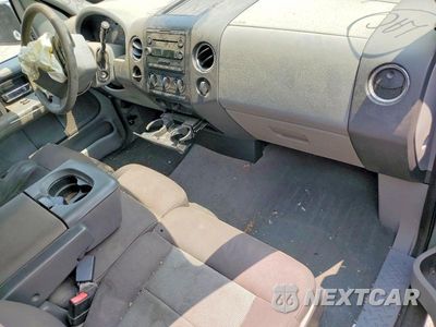 Zdjęcie 8 z 12 samochodu: 2005 FORD F150 VIN:1FTRF12W65NB41873 - miniatura