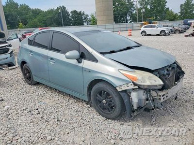 Czwarte zdjęcie samochodu z boku: 2015 TOYOTA PRIUS TWO VIN:JTDKN3DU4F1960997 - miniatura