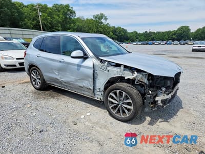 Czwarte zdjęcie samochodu z boku: 2019 BMW X3 XDRIVE30I VIN:5UXTR9C51KLP97647 - miniatura