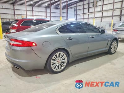 Trzecie zdjęcie samochodu z tyłu: 2014 JAGUAR XF VIN:SAJWJ0EF5E8U09688 - miniatura