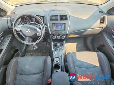 Zdjęcie 8 z 12 samochodu: 2011 MITSUBISHI OUTLANDER SPORT SE VIN:JA4AR4AU4BZ008873 - miniatura