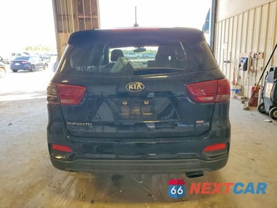 Zdjęcie 6 z 14 samochodu: 2019 KIA SORENTO LX VIN:5XYPG4A30KG550032 - miniatura