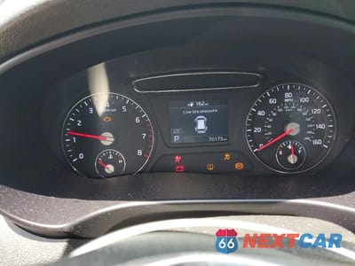 Zdjęcie 9 z 13 samochodu: 2019 KIA SORENTO LX VIN:5XYPG4A35KG527264 - miniatura