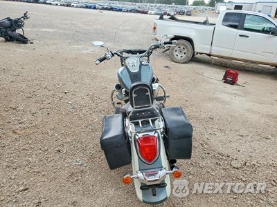 Czwarte zdjęcie samochodu z boku: 2011 SUZUKI VL800 VIN:JS1VS55AXB2101434 - miniatura
