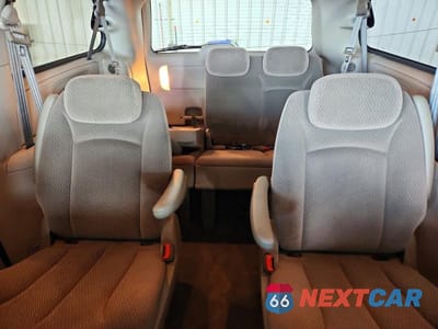 Zdjęcie 10 z 13 samochodu: 2005 CHRYSLER TOWN & COUNTRY TOURING VIN:2C4GP54L15R524654 - miniatura