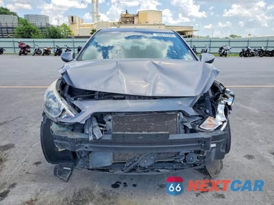 Piąte zdjęcie samochodu w środku: 2017 HYUNDAI ACCENT SE VIN:KMHCT4AE2HU182970 - miniatura