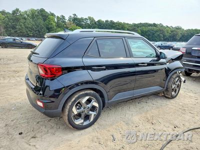 Trzecie zdjęcie samochodu z tyłu: 2022 HYUNDAI VENUE SEL VIN:KMHRC8A38NU194276 - miniatura