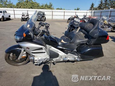 Trzecie zdjęcie samochodu z tyłu: 2012 HONDA GL1800 VIN:JH2SC68G0CK001038 - miniatura
