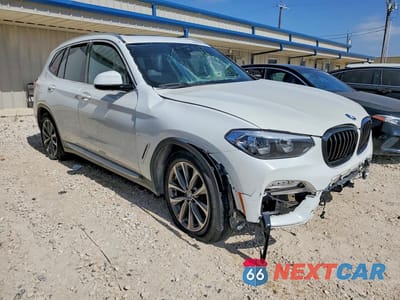 Czwarte zdjęcie samochodu z boku: 2019 BMW X3 SDRIVE30I VIN:5UXTR7C56KLF29359 - miniatura