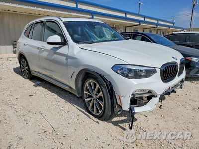 Czwarte zdjęcie samochodu z boku: 2019 BMW X3 SDRIVE30I VIN:5UXTR7C56KLF29359 - miniatura