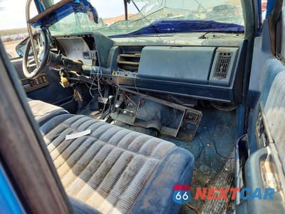 Zdjęcie 8 z 12 samochodu: 1992 CHEVROLET GMT-400 K1500 VIN:1GCEK14K7NZ219087 - miniatura