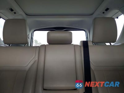 Zdjęcie 10 z 13 samochodu: 2018 LAND ROVER DISCOVERY HSE VIN:SALRR2RK8JA050906 - miniatura