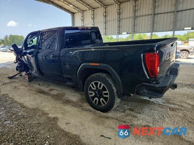 Drugie zdjęcie samochodu z przodu: 2022 GMC SIERRA K3500 AT4 VIN:1GT49VEY8NF100046 - miniatura