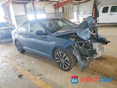 Czwarte zdjęcie samochodu z boku: 2025 VOLKSWAGEN JETTA SE VIN:3VWEX7BU5SM021661 - miniatura