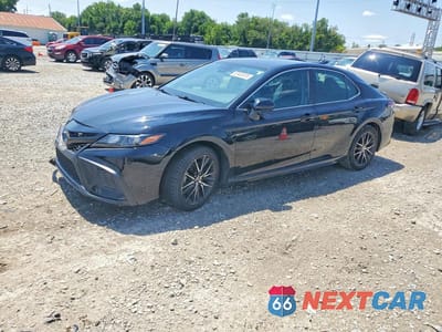2021 TOYOTA CAMRY SE 4T1G11AK7MU467623 - główne zdjęcie licytacji z USA - miniatura
